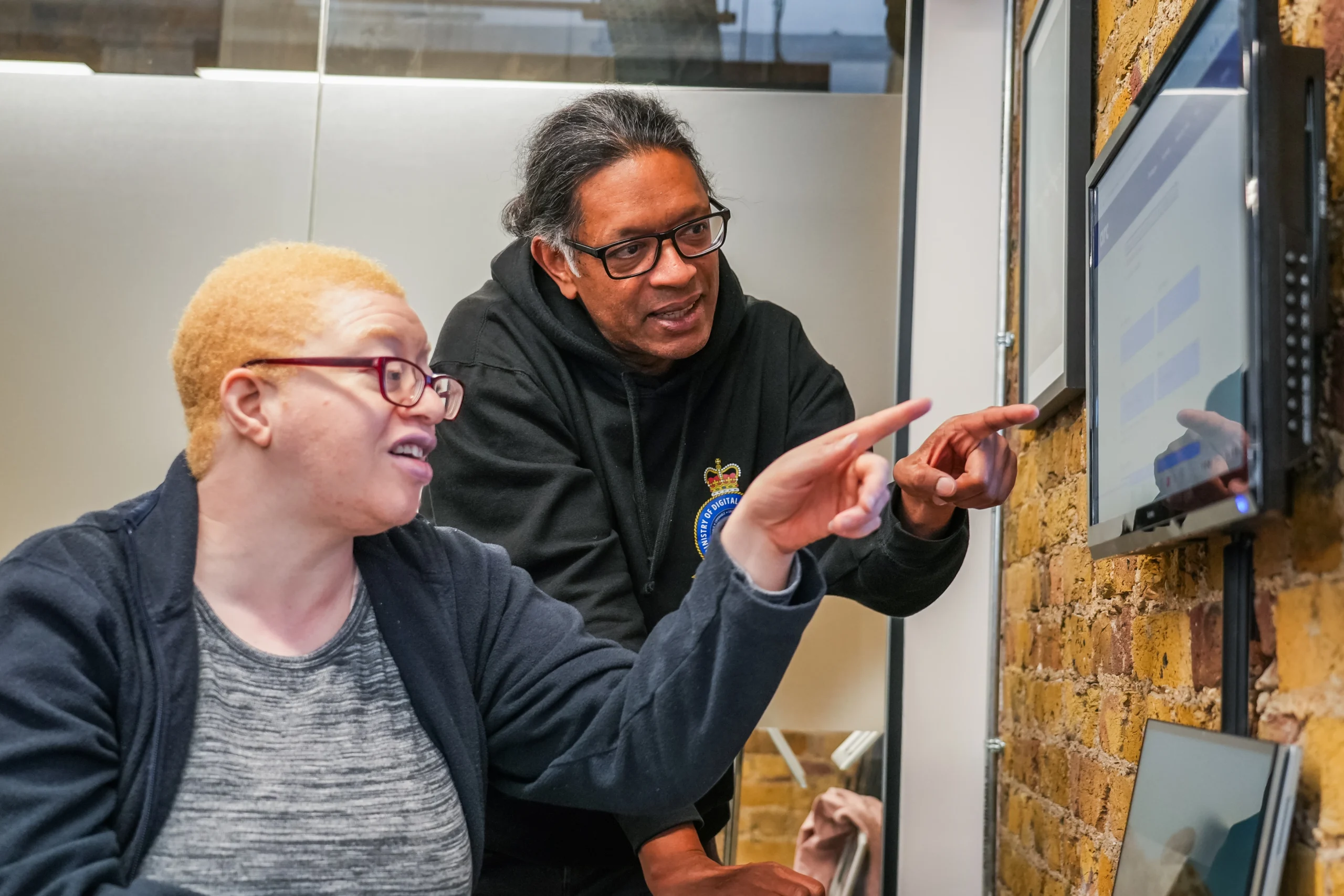 Digital Accessibility for Deaf People Online | Arc Inclusion
